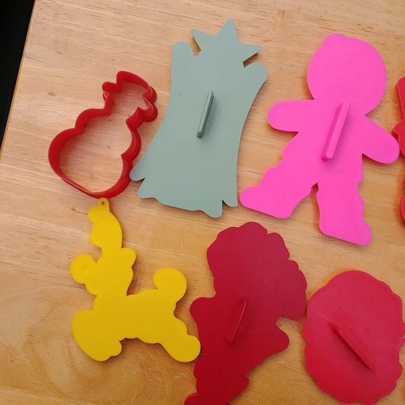 Vintage Assorted‎ Christmas Cookie Cutters - Picture 7 of 8